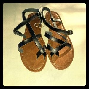 Toe-Wrap Lavinia Black Thong Sandals